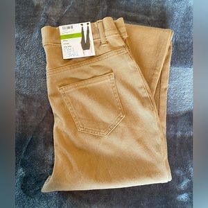 Time & Tru High Rise Fitted Stretch Jean